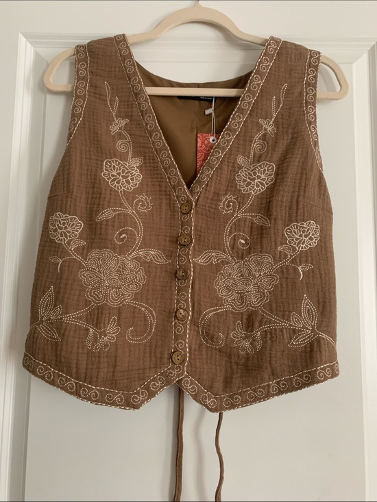 SHEIN Tops - SHEIN Brown Embroidered Cotton-Blend Sleeveless Vest